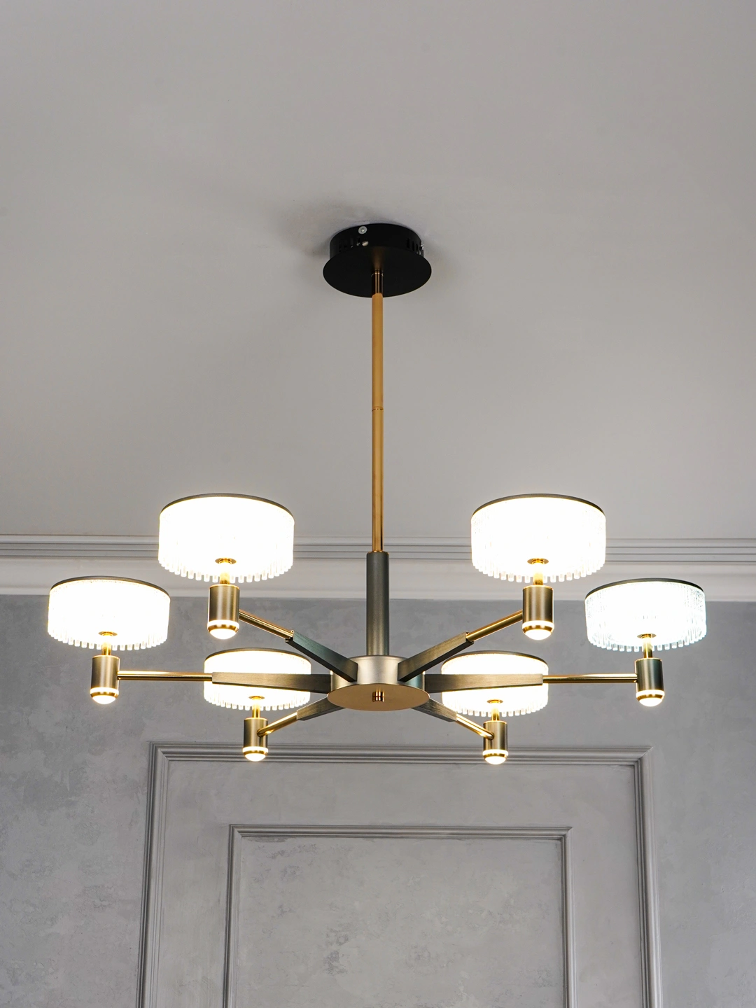 LED yorug‘lik diodli qandil, 3 xil yorug‘lik rejimi, plafonlar, metall korpus, barcha xonalar uchun