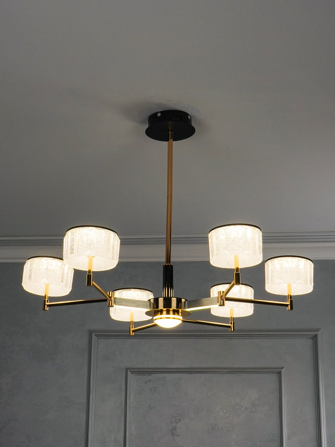 LED yorug‘lik diodli qandil, 3 xil yorug‘lik rejimi, plafonlar, metall korpus, barcha xonalar uchun