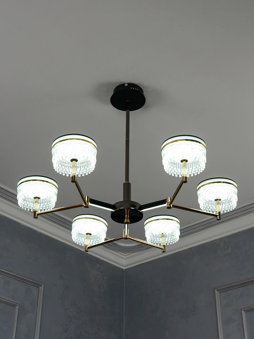 LED yorug‘lik diodli qandil, 3 xil yorug‘lik rejimi, plafonlar, metall korpus, barcha xonalar uchun