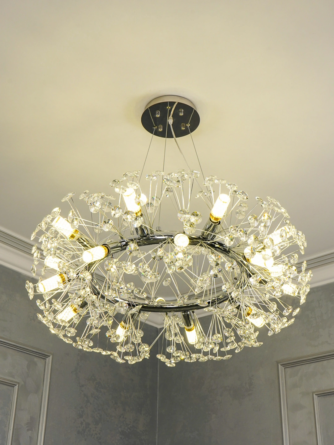 Osma qandil,kristall,balandligi sozlanadigan,2 xil shaklda:dumaloq va oval, asos turi E14